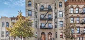 320 57th St Apt 3B, Brooklyn, NY 11220