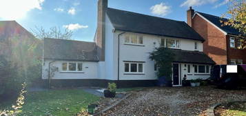 3 bedroom detached house