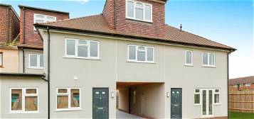 Flat for sale in Faraday Road, Slough SL2