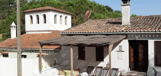 Arrendamento de  Casa de aldeia  na rua de Pedreiras, 1