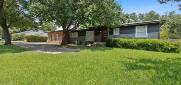 4009 Rothington Rd, Fort Worth, TX 76116