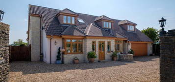 6 bedroom detached house for sale