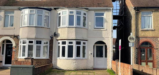 3 bed property to rent