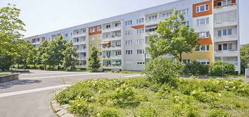 In der Herrichtung! 3 Räume im Süden : Balkon, Dusche, 2. Etage !