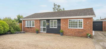 4 bedroom detached bungalow for sale