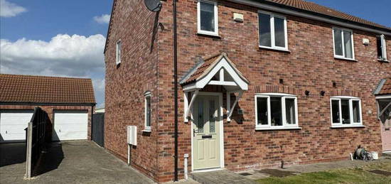 3 bedroom semi-detached house for sale