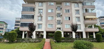 YEŞİLDEN ÇAMLIK EVLERDE SİTE IÇERISINDE 4+1 SATILIK DAİRE