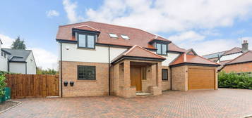 Detached house to rent in Village Way, Little Chalfont, Amersham HP7