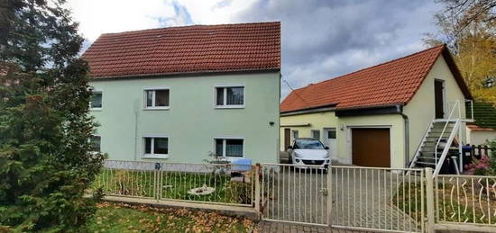 Hübsches Einfamilienhaus mit Nebengebäude nahe Riesa