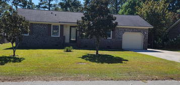 702 Beauregard Rd, Summerville, SC 29486