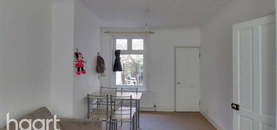 2 bedroom terraced house