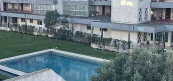 Apartamento T2 com piscina