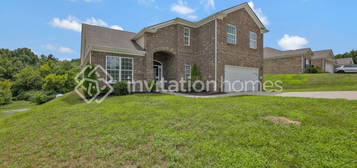 635 Fredericksburg Dr, Gallatin, TN 37066