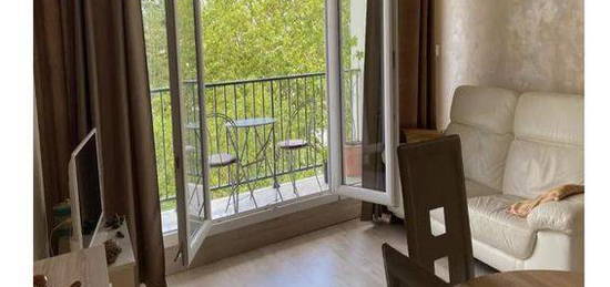 Appartement t4 79 m² proximite de la loire