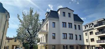 Erstbezug mit Balkon: Stilvolle 2-Raum-Wohnung mit gehobener Innenausstattung in Radebeul