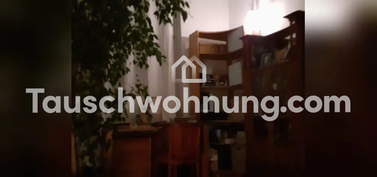 Tauschwohnung: Schöne, helle 3-Zimmer-Altbauwohnung mit hohen Decken