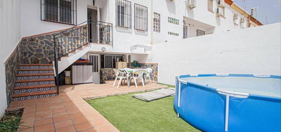 Casa adosada en venta en Calle la Vega, Cúllar Vega