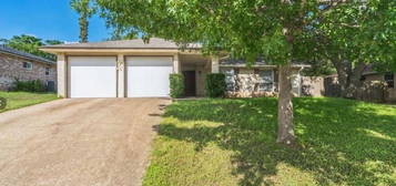 804 Spring Tree St, Round Rock, TX 78681