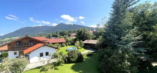 Bad Kohlgrub - Schöne und sonnige Dachgeschosswohnung mit Südbalkon und Weitblick