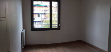 Appartement F2, 50 m2 dans immeuble de Standing et BBC