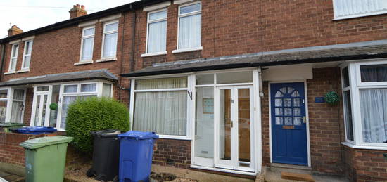 Terraced house to rent in Clark Avenue, Grimsby DN31