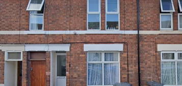 4 bedroom terraced house