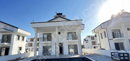 Fethiye Koca Çalış'ta 3+1 Denize 200m Mesafede Kiralık Villa