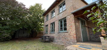 Charmante frisch sanierte Maisonette-Remise zentrale Lage /Haus