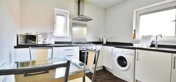 Flat to rent in St. Pauls Road, Southsea PO5