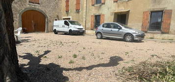 Maison vigneronne très grand garage à fort potentiel