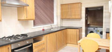 4 bedroom terraced house