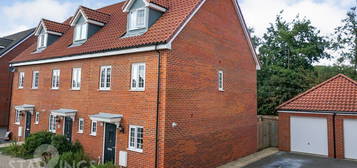 3 bed town house for sale