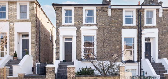 Maisonette for sale in Marquis Road, London NW1