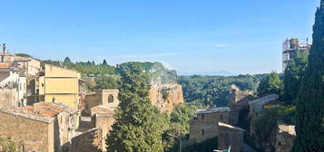 4 LOCALI A CASTEL SANT'ELIA