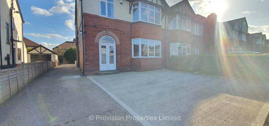 4 bedroom semi-detached house