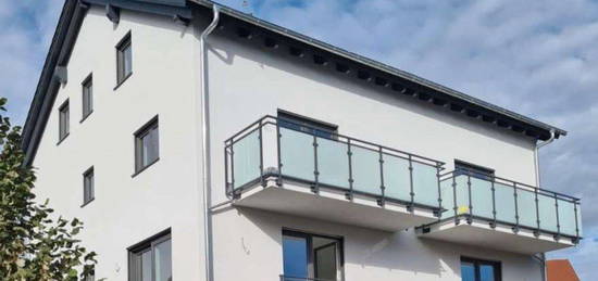 Neuwertige 4-Raum Wohnung mit Balkon in Bretzfeld