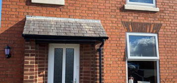 3 bedroom semi-detached house