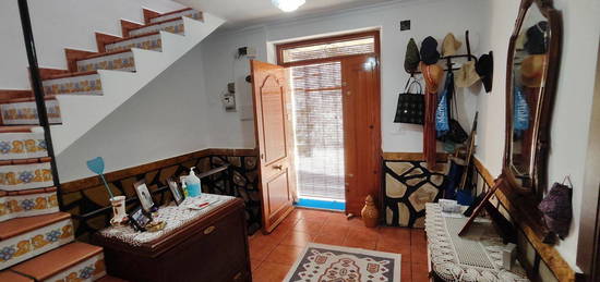 Chalet adosado en venta en Vall de Alcala