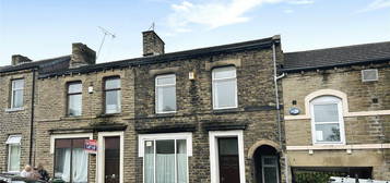 4 bed terraced house to rent