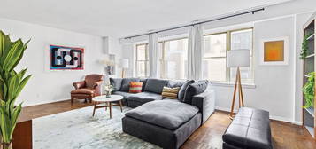 12 Beekman Pl Unit 9D, New York, NY 10022