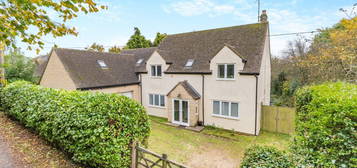 4 bed detached house for sale