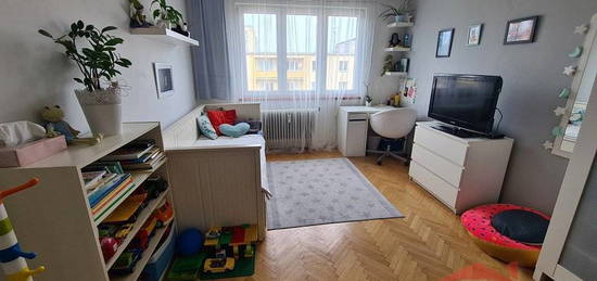 Pronájem bytu 2+1 s lodžií, 52m2, Opava, ul. Purkyňova