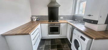 1 bedroom ground floor flat for sale