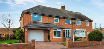 4 bed semi-detached house for sale