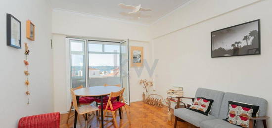 Apartamento T2 na Ajuda com Vista Rio