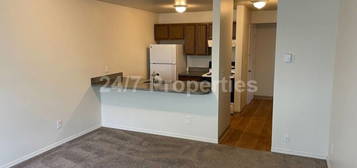 4104 SE Pardee St Unit C, Portland, OR 97202