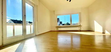 Attraktive, helle Wohnung mit Balkon in bester Lage von Heusenstamm!