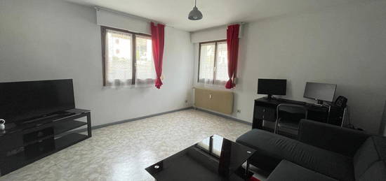 Appartement  à louer, 2 pièces, 1 chambre, 53 m²