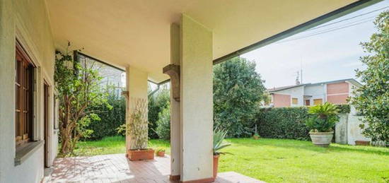 Villa in vendita in via XX Settembre, 7