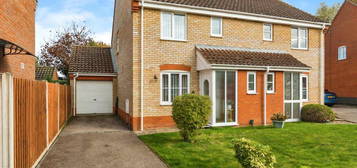 3 bedroom semi-detached house for sale